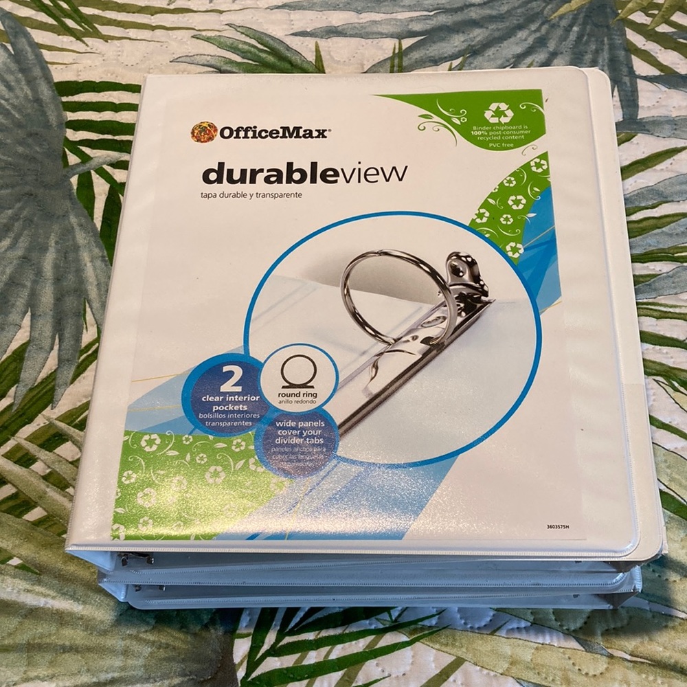 Free with purchase - bundle of 4 white clear pocket 4” binders